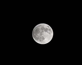 Click to view larger astrophoto. Harvest Supermoon