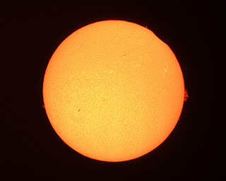 Click to view larger astrophoto. Sun